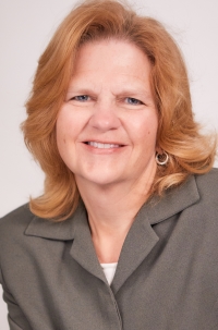 Karen Colvin headshot